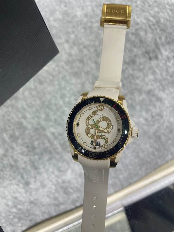 Gucci 40mm 26 (18)